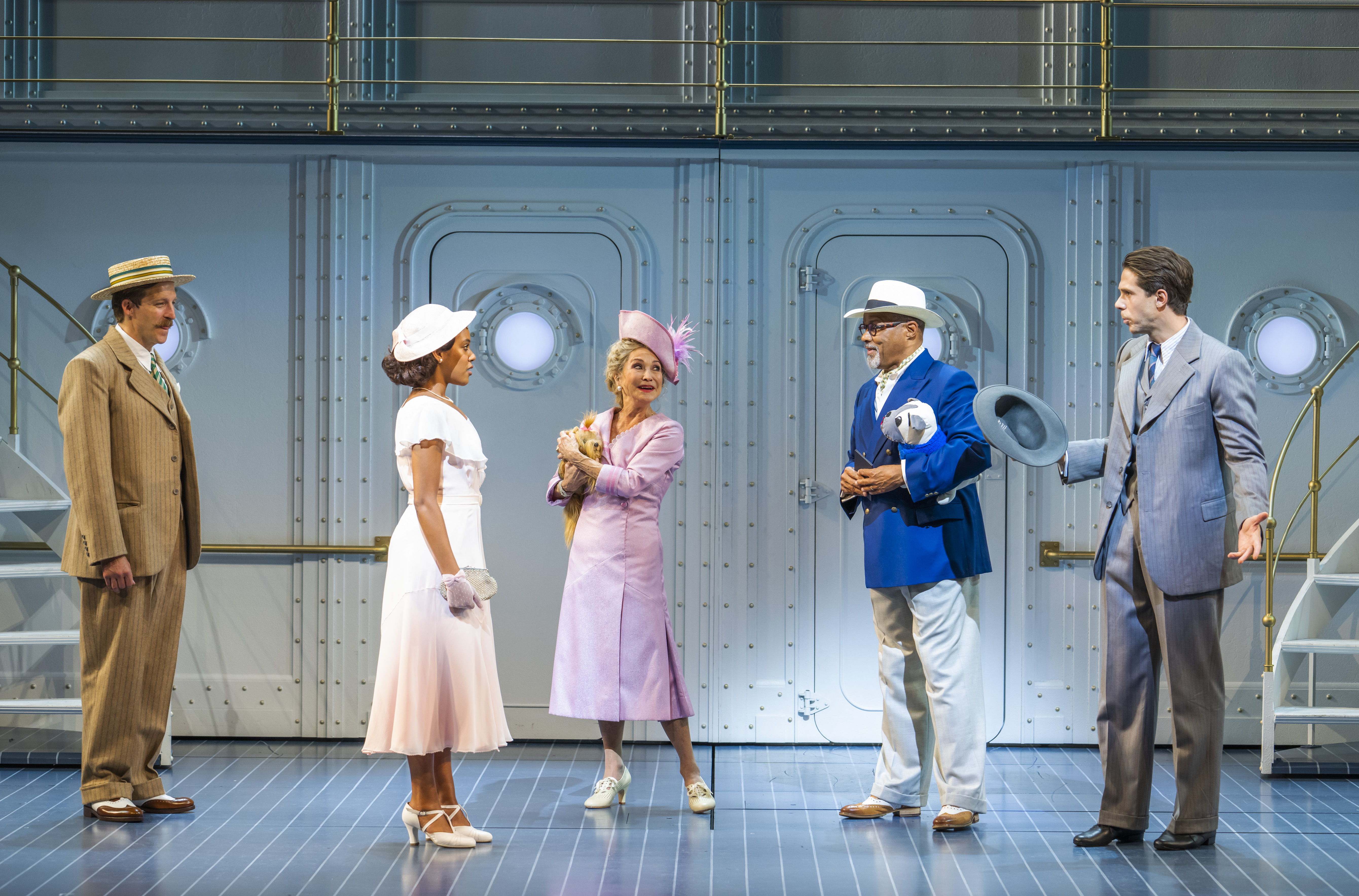 万事皆可剧照的剧照