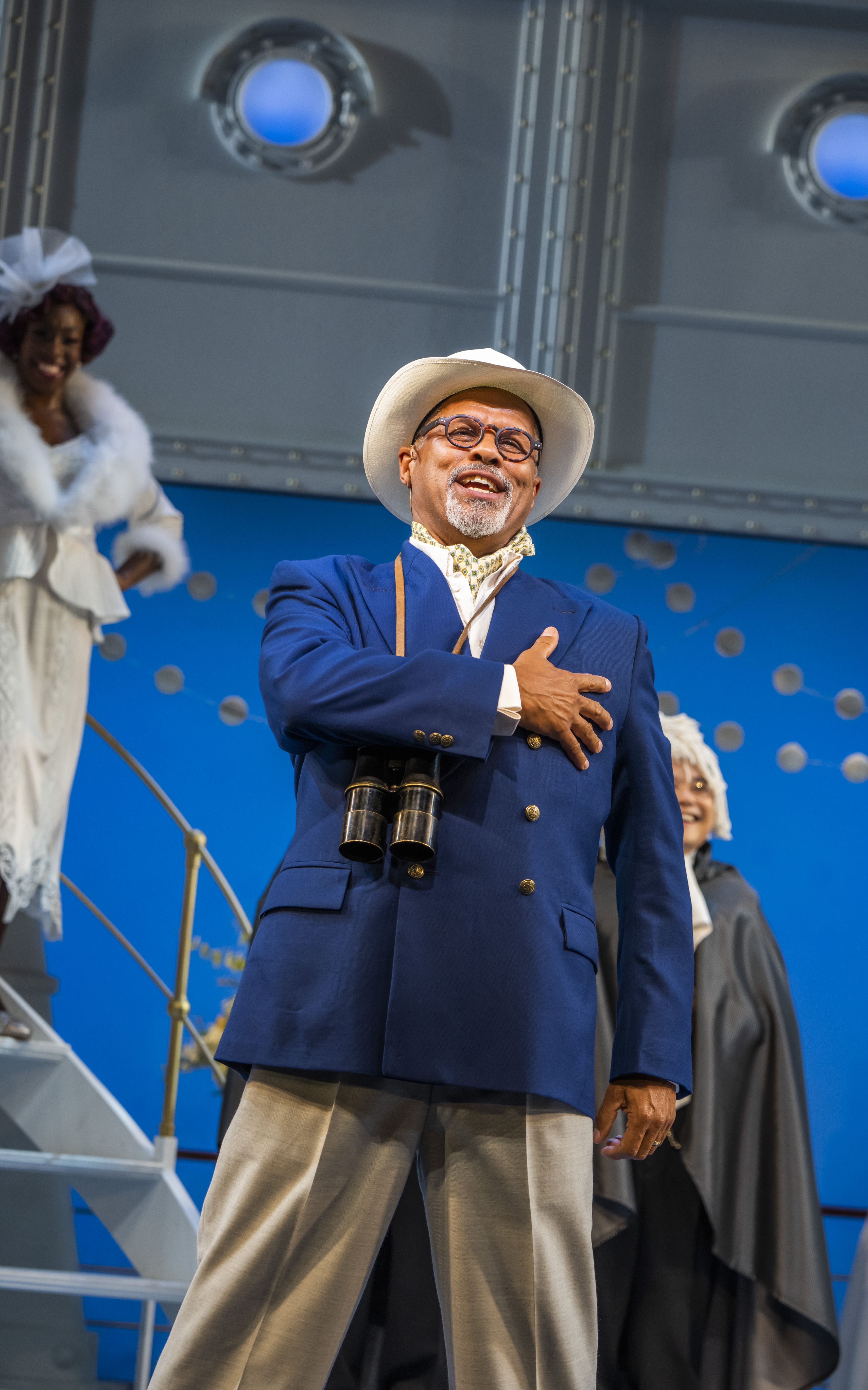 万事皆可剧照的剧照