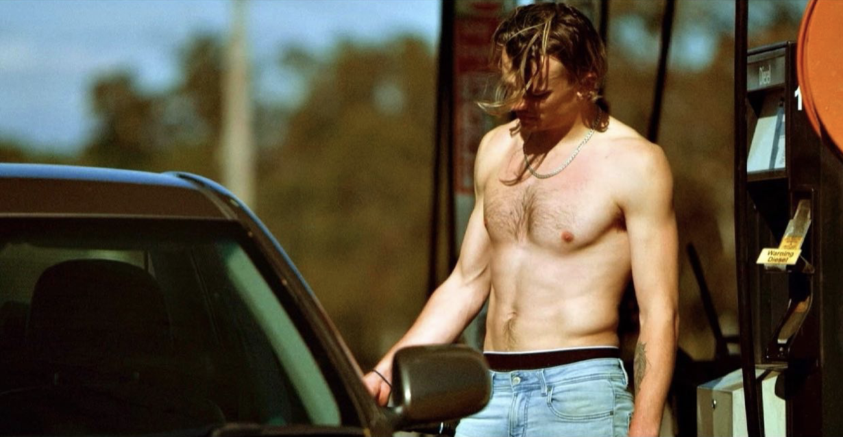 寂寞男孩剧照的剧照