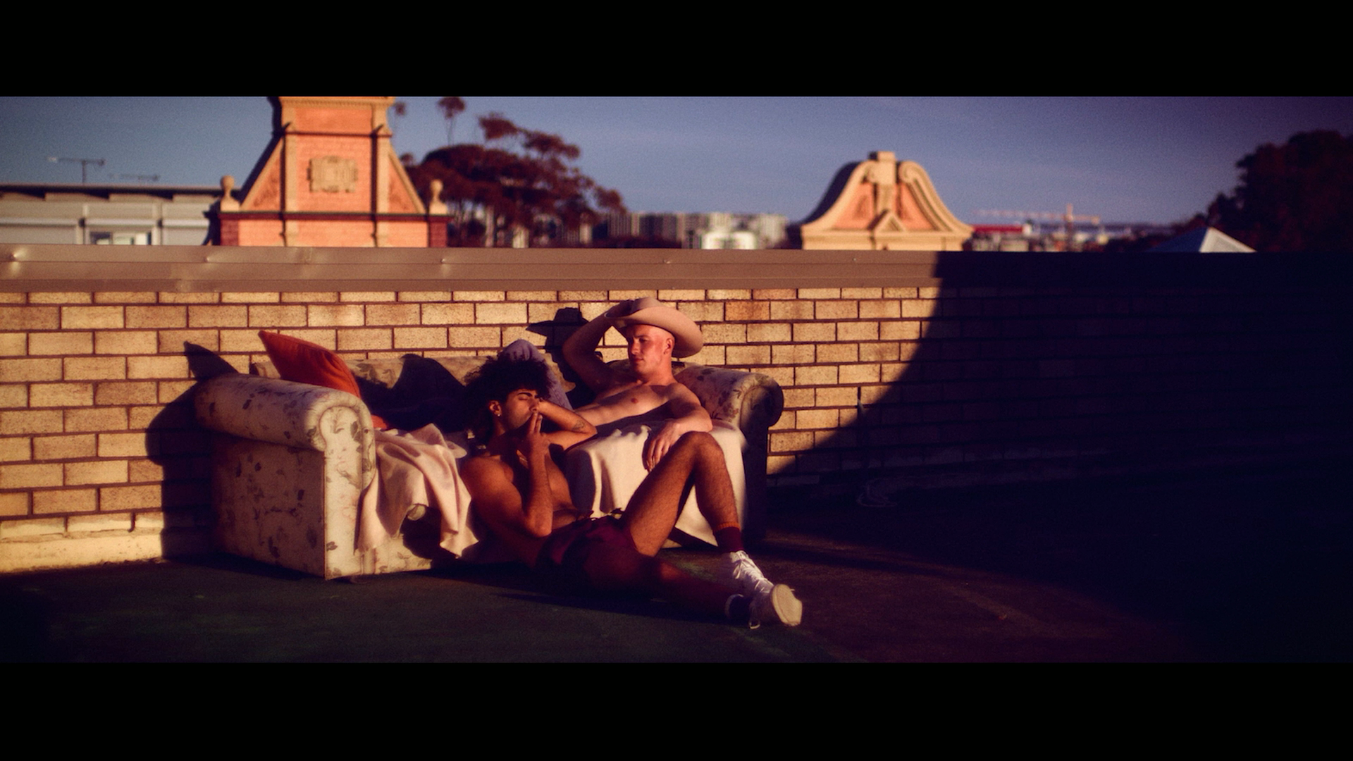 寂寞男孩剧照的剧照