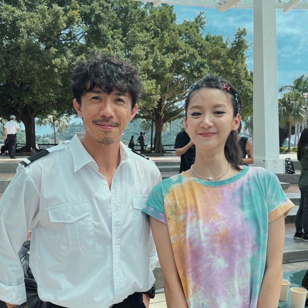 窄路微尘剧照的剧照