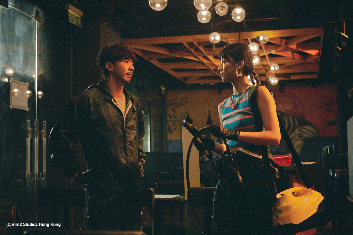 窄路微尘剧照的剧照