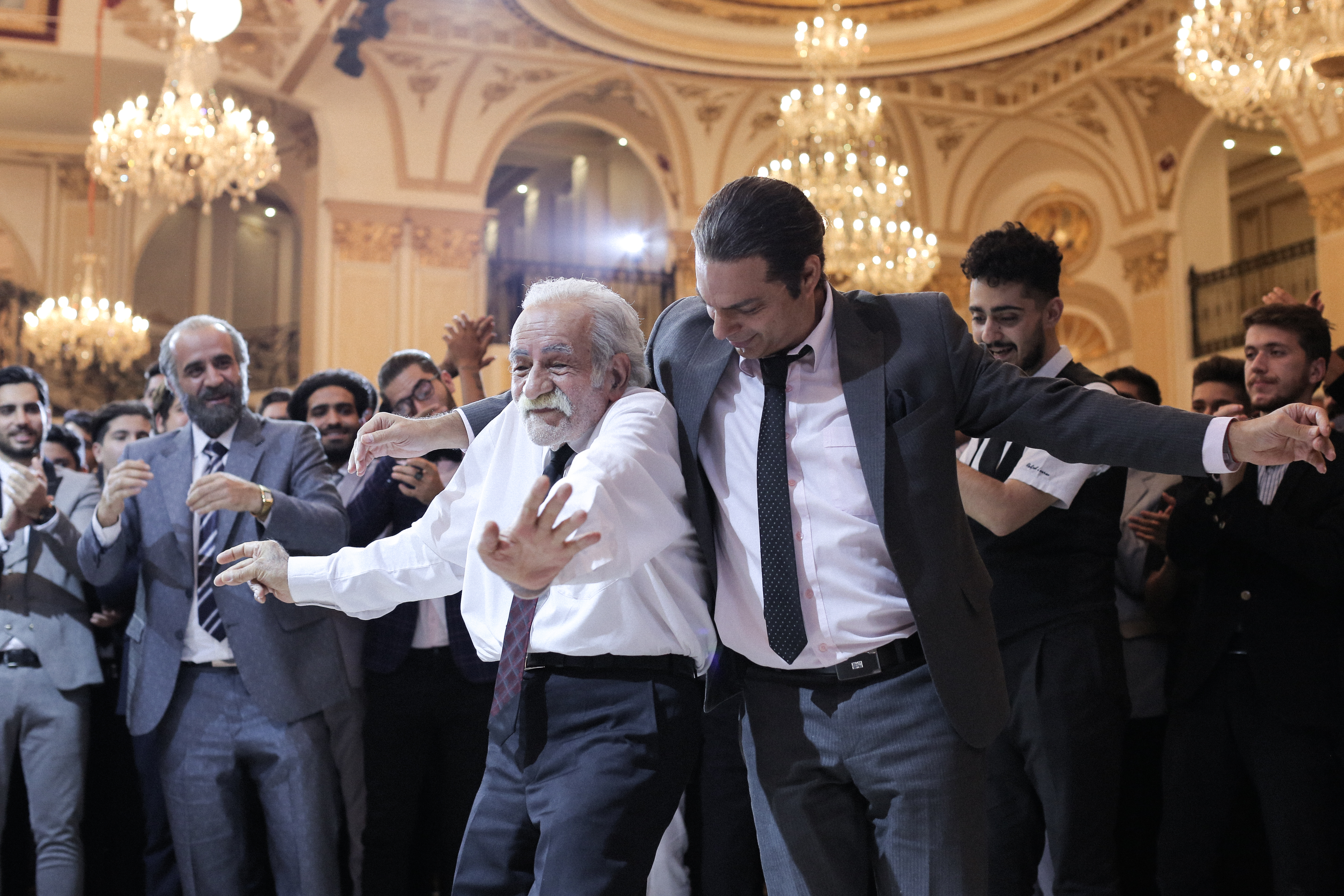 金币灰黄剧照的剧照