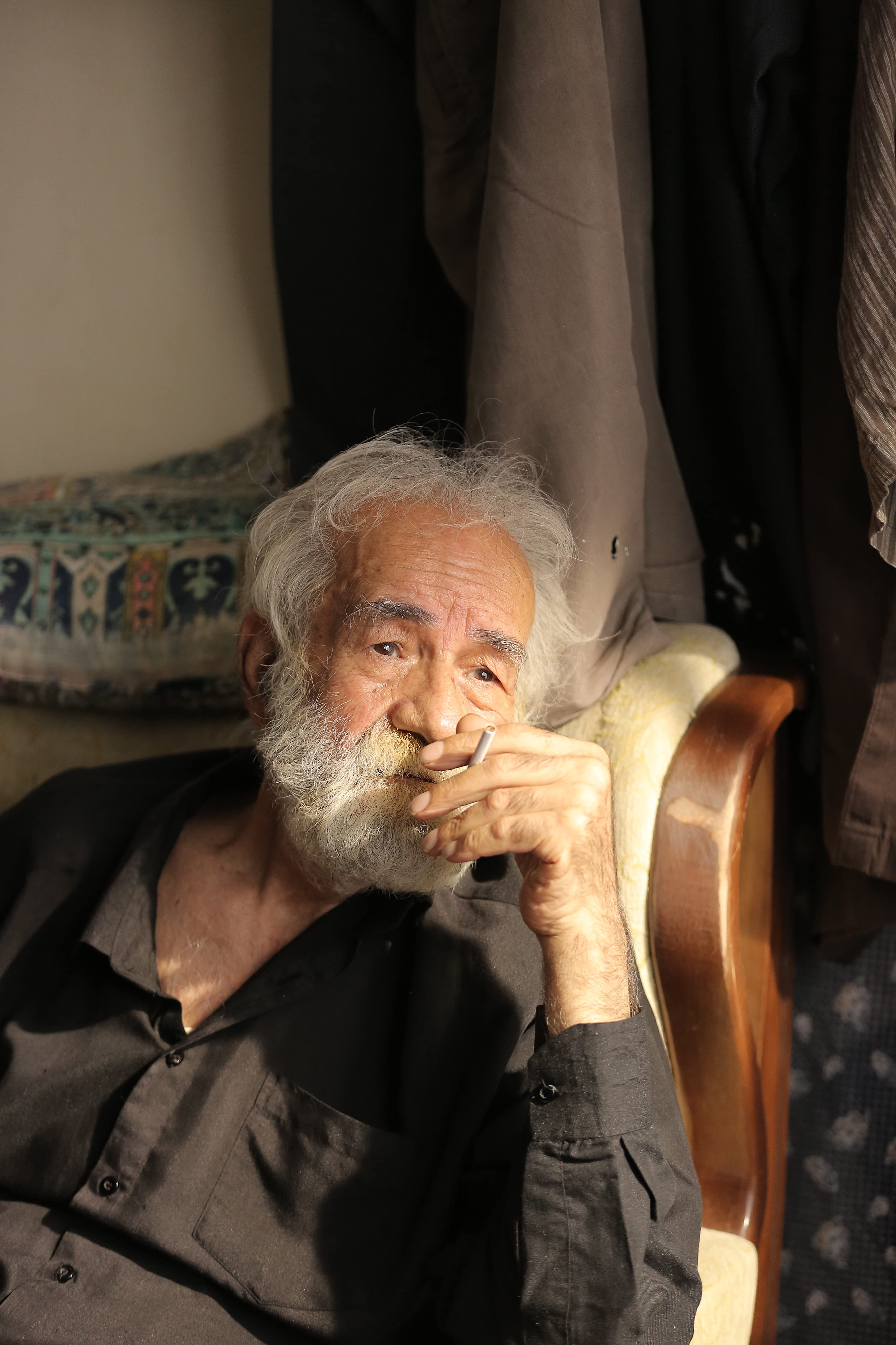 金币灰黄剧照的剧照