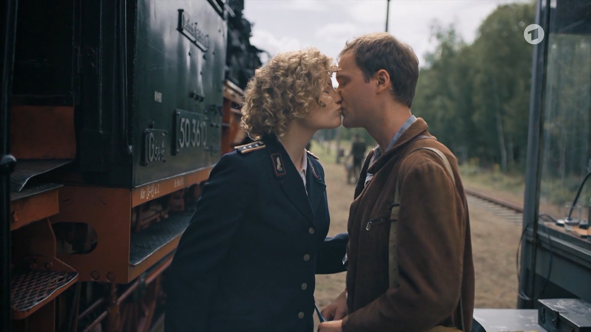 三个半小时剧照的剧照